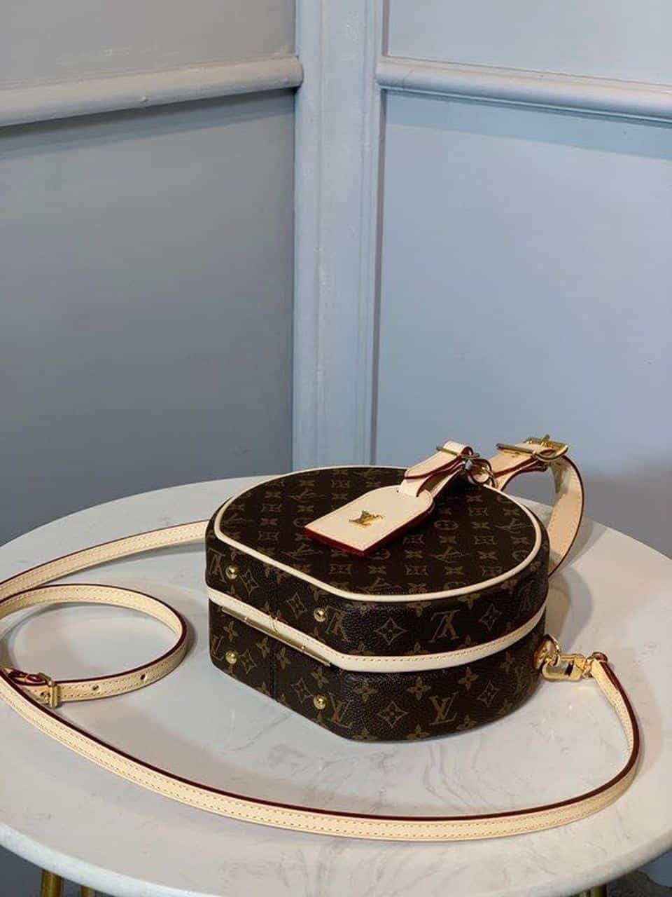 1:1 Replica Louis Vuitton LV Petite Boite Chapeau Monogram Canvas Luxury Bag For Women M43514 - 6.9in/17.5cm - Image 5