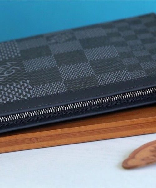 1:1 Replica Louis Vuitton LV Pochette Voyage MM Damier Graphite 3D Canvas Grey Unique Bag For Men N60444 - 27cm