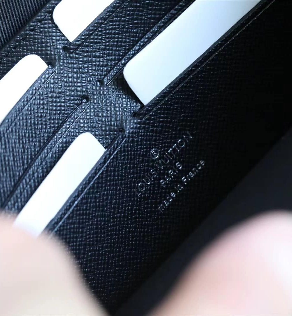 1:1 Replica Louis Vuitton LV Pochette Voyage MM Epi Damier Graphite Canvas Black Unique Bag For Men M56827 - 27cm