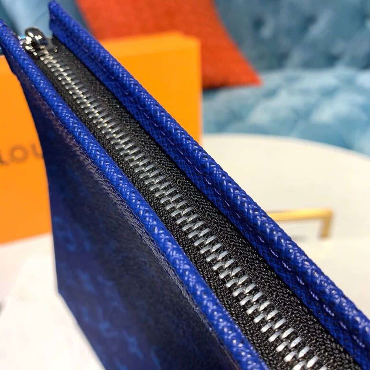 1:1 Replica Louis Vuitton LV Pochette Voyage MM Monogram Eclipse Canvas Pacific Blue Unique Bag For Men M30423 - 10.6in/27cm - Image 5