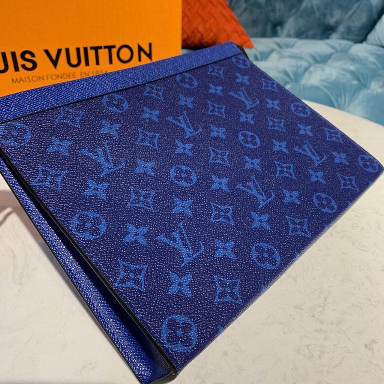 1:1 Replica Louis Vuitton LV Pochette Voyage MM Monogram Eclipse Canvas Pacific Blue Unique Bag For Men M30423 - 10.6in/27cm - Image 4