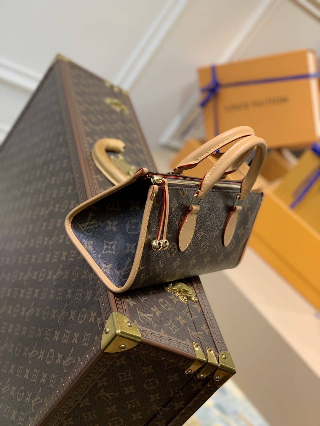 1:1 Replica Louis Vuitton LV Popincourt Monogram Canvas Luxury Bag For Women M40009 - 11.8in/30cm - Image 7