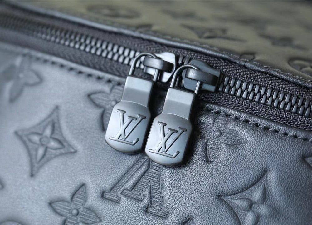 1:1 Replica Louis Vuitton LV Racer Backpack Monogram Shadow Leather Unique Bag For Men M46109 - 41cm