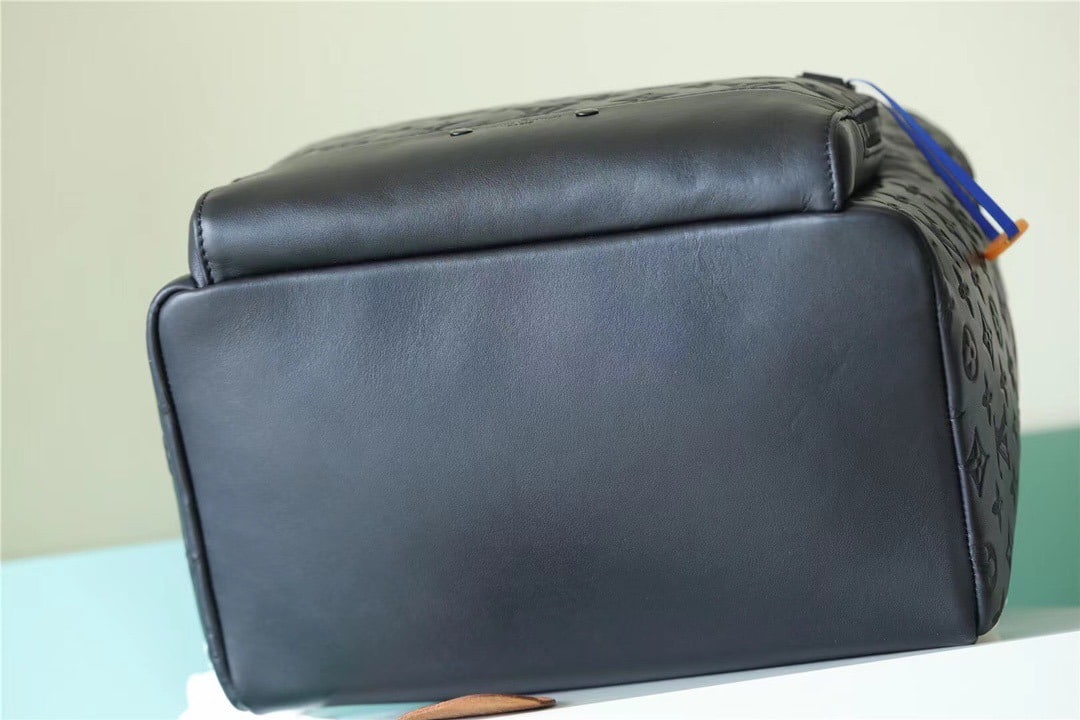 1:1 Replica Louis Vuitton LV Racer Backpack Monogram Shadow Leather Unique Bag For Men M46109 - 41cm - Image 6