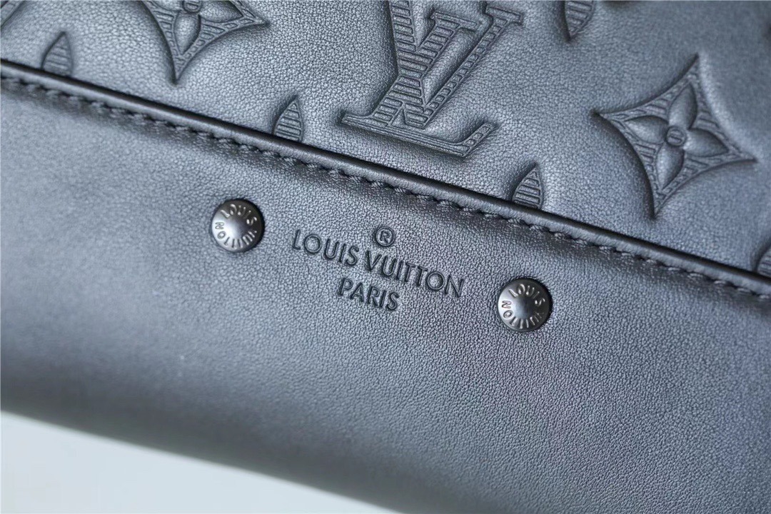 1:1 Replica Louis Vuitton LV Racer Backpack Monogram Shadow Leather Unique Bag For Men M46109 - 41cm - Image 7