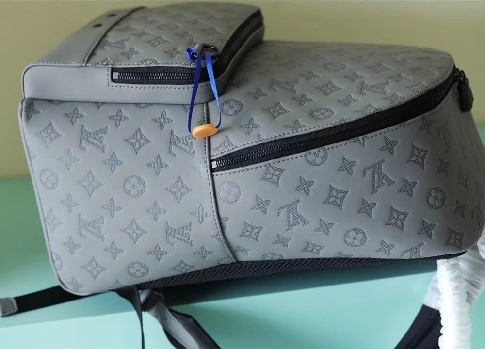 1:1 Replica Louis Vuitton LV Racer Backpack Monogram Shadow Leather Unique Bag For Men M46105 - 41cm