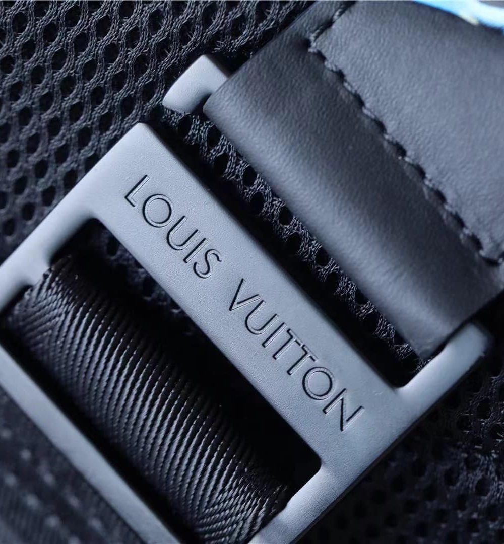 1:1 Replica Louis Vuitton LV Racer Damier Spray Blue Unique Bag For Men - 16in/41cm