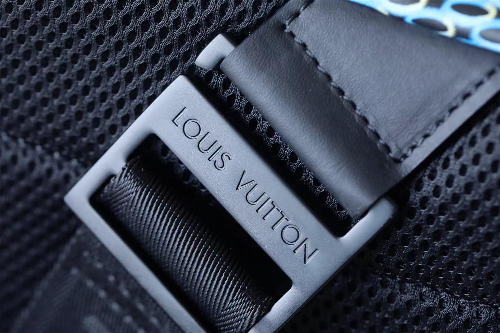 1:1 Replica Louis Vuitton LV Racer Damier Spray Blue Unique Bag For Men - 16in/41cm - Image 5