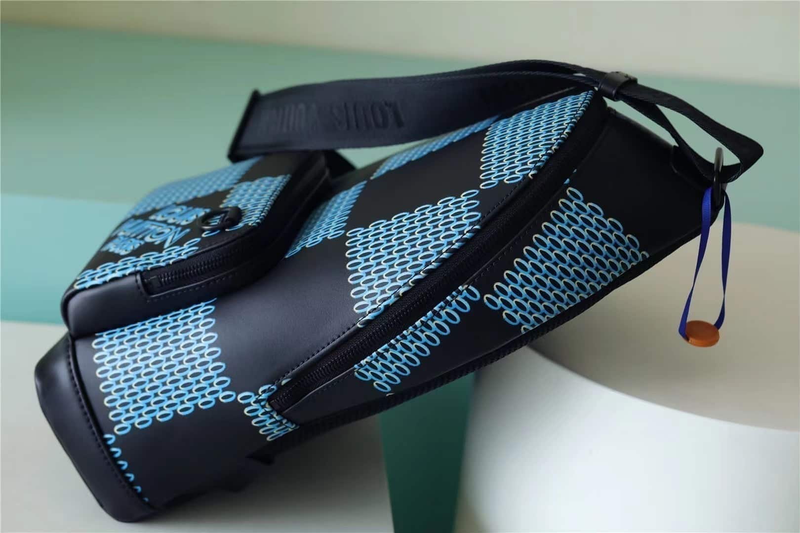 1:1 Replica Louis Vuitton LV Racer Damier Spray Blue Unique Bag For Men - 16in/41cm - Image 8