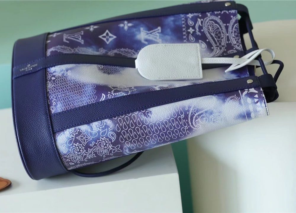 1:1 Replica Louis Vuitton LV Randonee Messenger Monogram Stripes Blue Unique Bag For Men - 10.4in/26cm