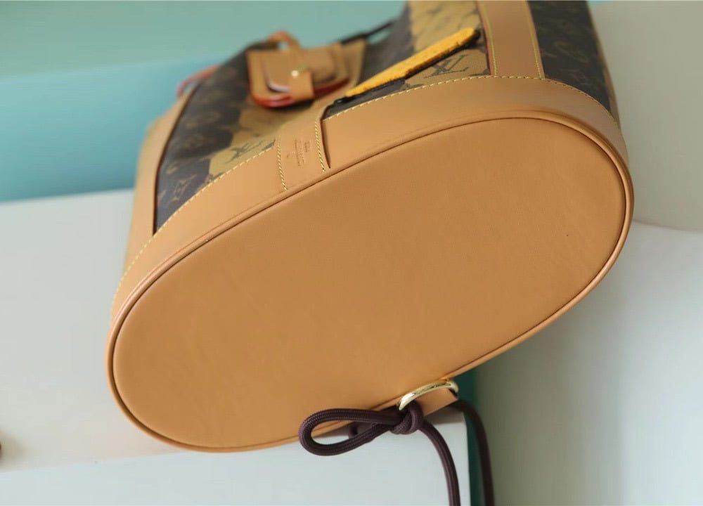 1:1 Replica Louis Vuitton LV Randonee Messenger Monogram Stripes Brown Unique Bag For Men M45968 - 10.4in/26cm