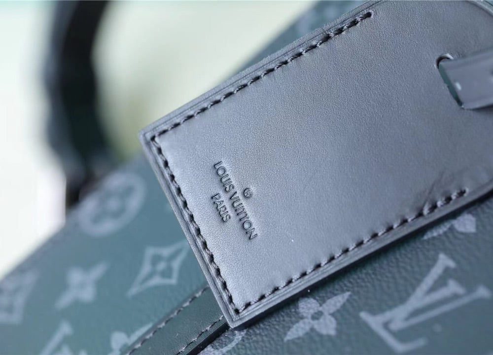 1:1 Replica Louis Vuitton LV Sac Plat Cross Monogram Eclipse Reverse Canvas Unique Bag For Men M59664 - 11.2in/28.5cm