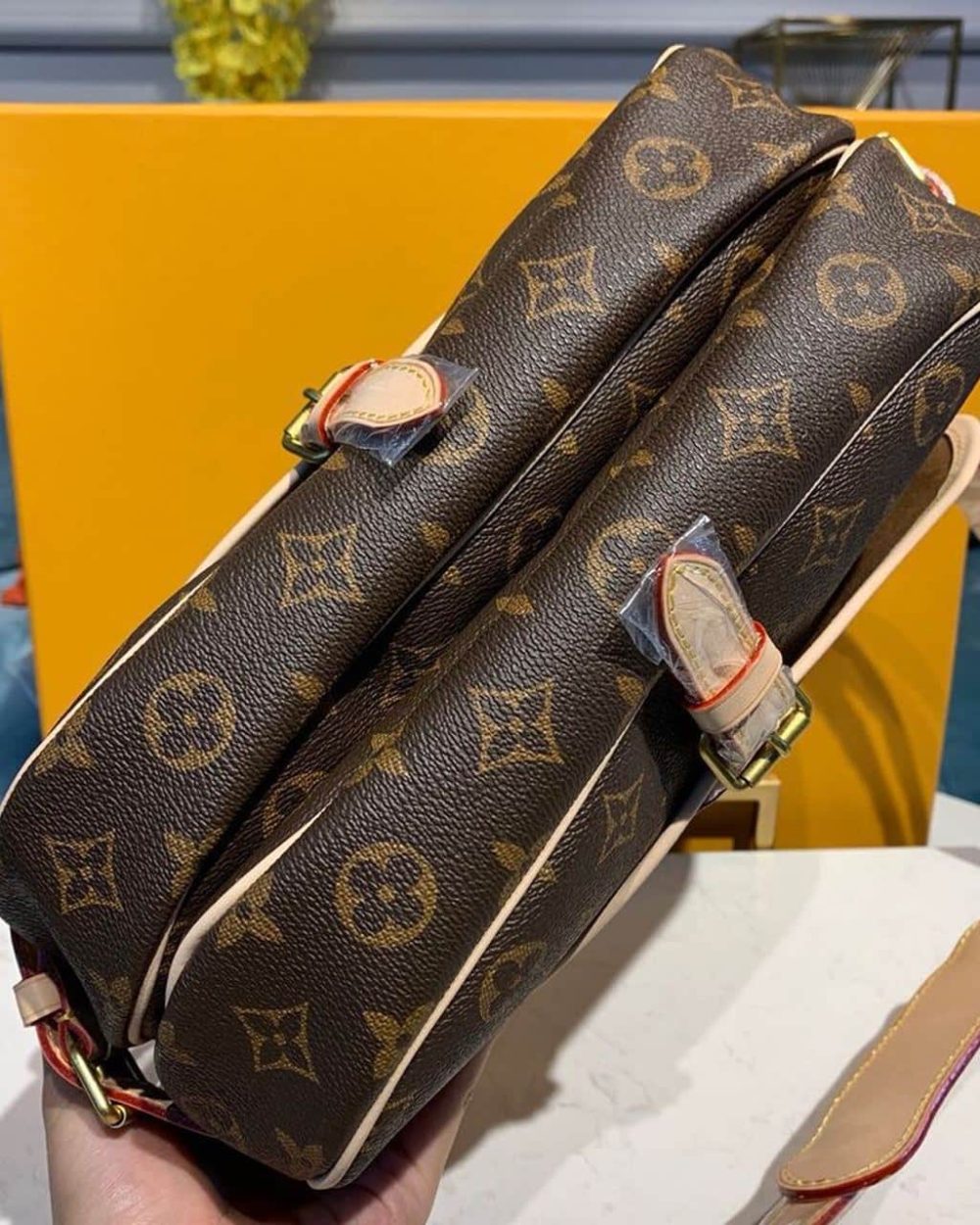 1:1 Replica Louis Vuitton LV Saumur MM Monogram Canvas Luxury Bag For Women M40710 -  11.8in/30cm