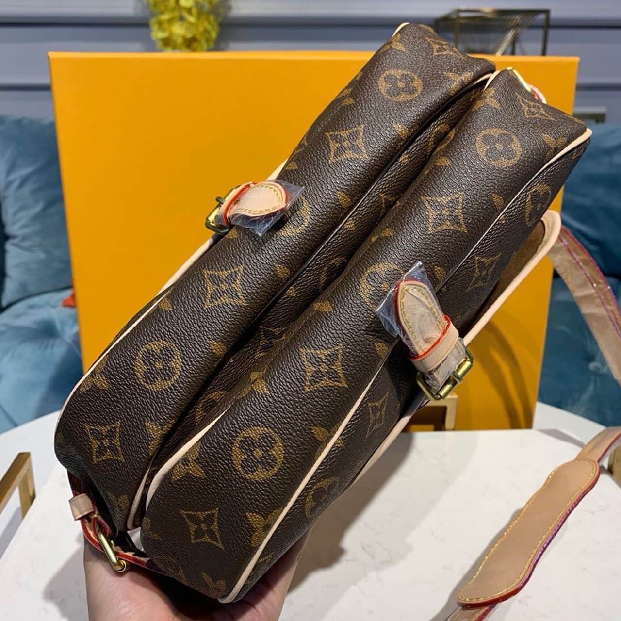 1:1 Replica Louis Vuitton LV Saumur MM Monogram Canvas Luxury Bag For Women M40710 - 11.8in/30cm - Image 5