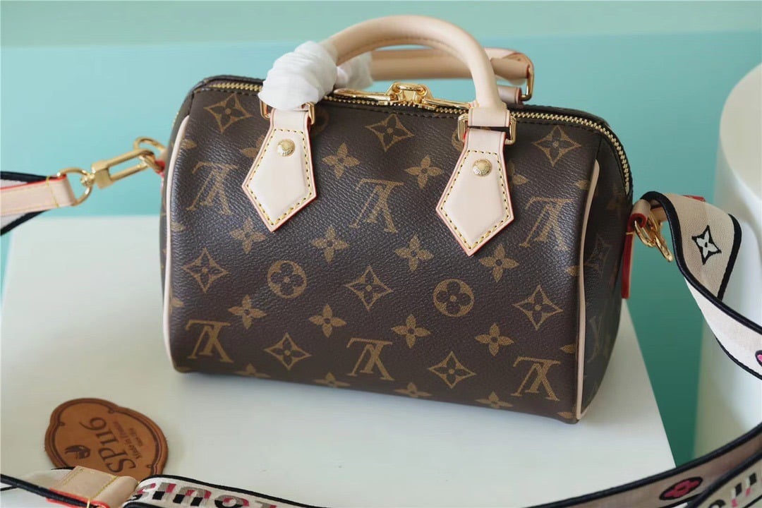 1:1 Replica Louis Vuitton LV Speedy Bandoulière 20 Monogram Canvas Black Luxury Bag For Women M46234 - 20cm/7.9in - Image 8