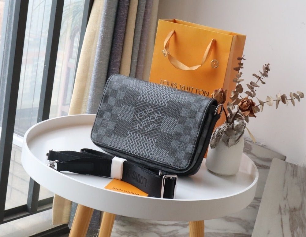 1:1 Replica Louis Vuitton LV Studio Messenger Damier Graphite Gray Unique Bag For Men N50013 - 9.3in/25.3cm