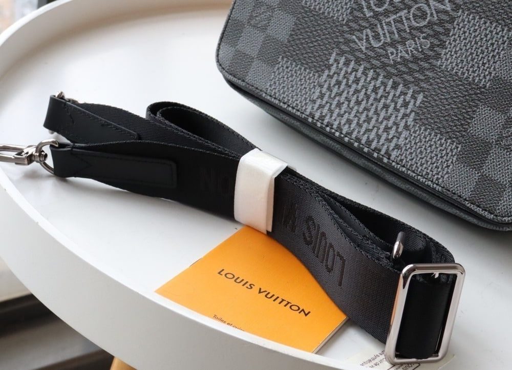 1:1 Replica Louis Vuitton LV Studio Messenger Damier Graphite Gray Unique Bag For Men N50013 - 9.3in/25.3cm