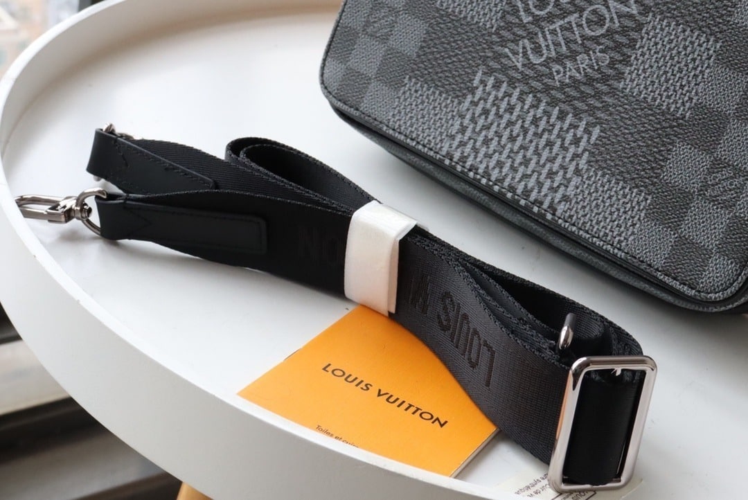 1:1 Replica Louis Vuitton LV Studio Messenger Damier Graphite Gray Unique Bag For Men N50013 - 9.3in/25.3cm - Image 3
