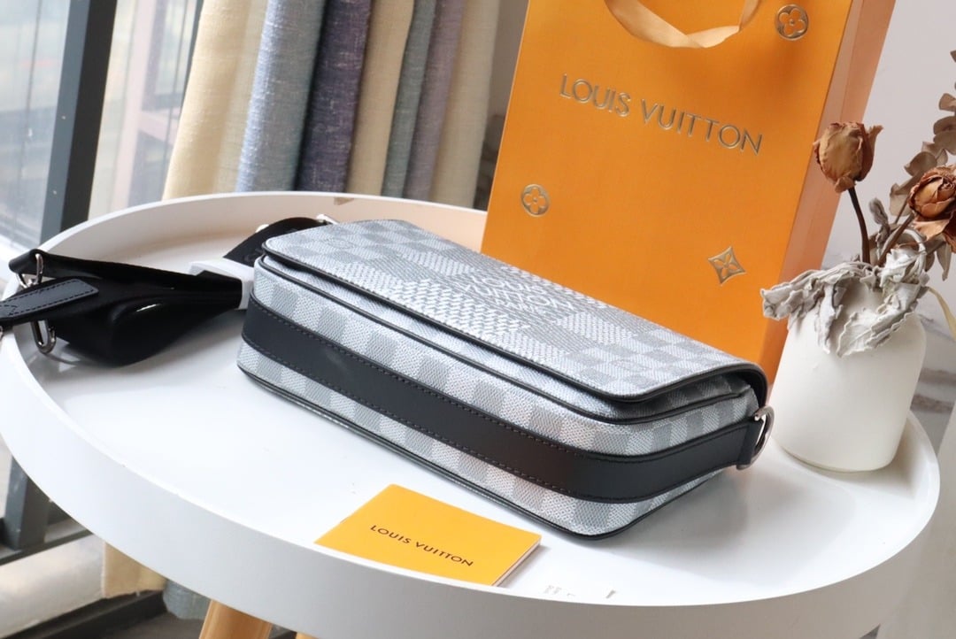 1:1 Replica Louis Vuitton LV Studio Messenger Damier Graphite Plaster Unique Bag For Men N50014 - 9.3in/25.3cm - Image 2