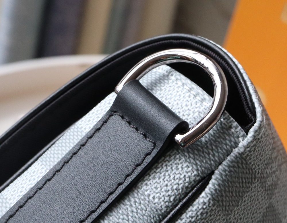 1:1 Replica Louis Vuitton LV Studio Messenger Damier Graphite Plaster Unique Bag For Men N50014 - 9.3in/25.3cm