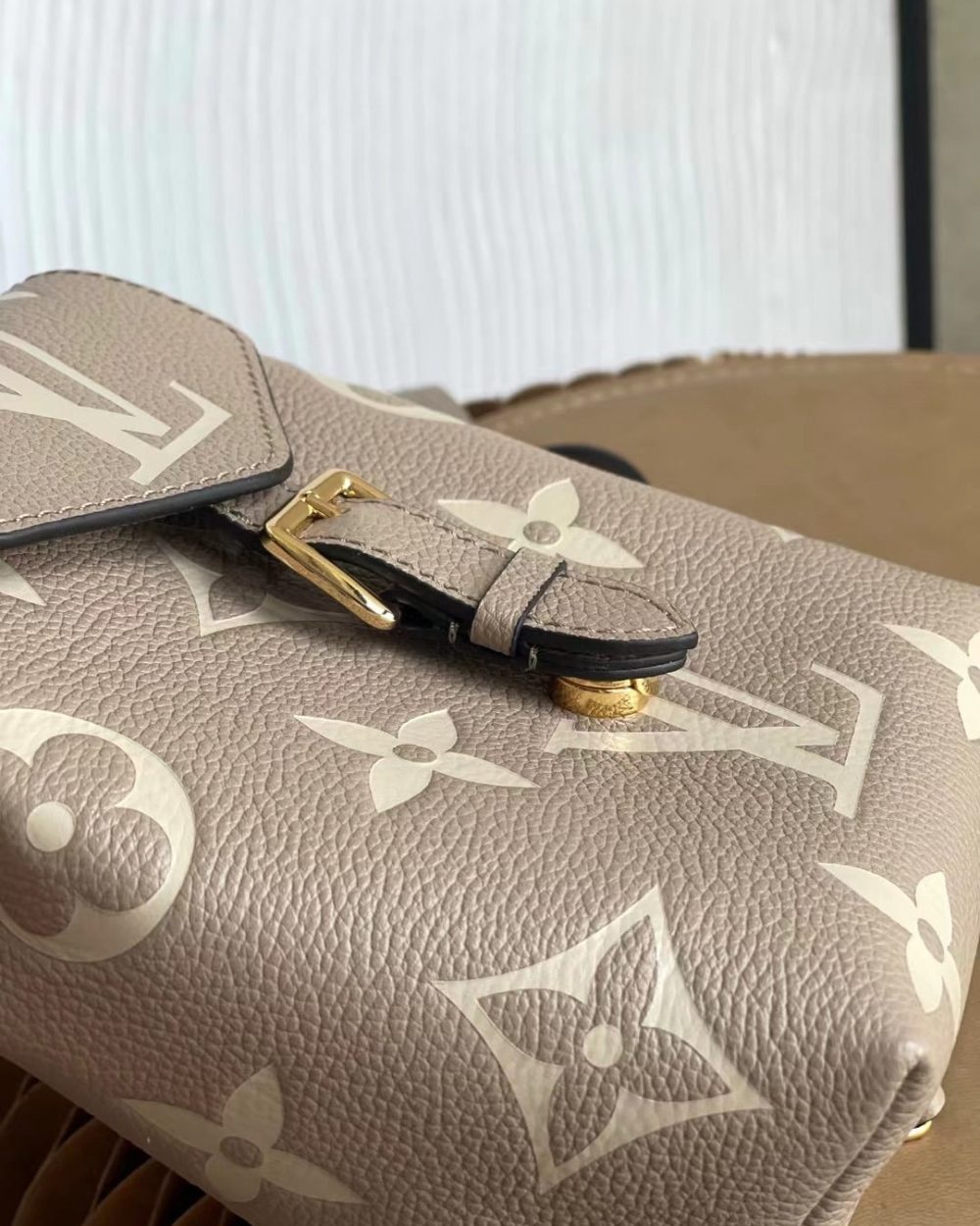 1:1 Replica Louis Vuitton LV Tiny Backpack Bicolor Monogram Empreinte Leather Luxury Bag For Women M80738 - 19cm