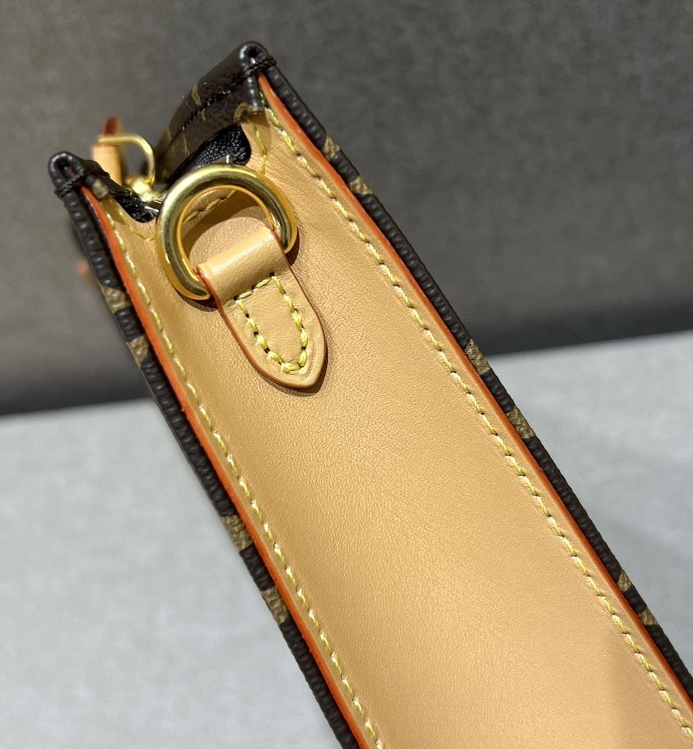 1:1 Replica Louis Vuitton LV Toiletry Pouch On Chain 26 Practical Bag Monogram Unique Bag for Men M81412 - 25 cm/ 9.8 in