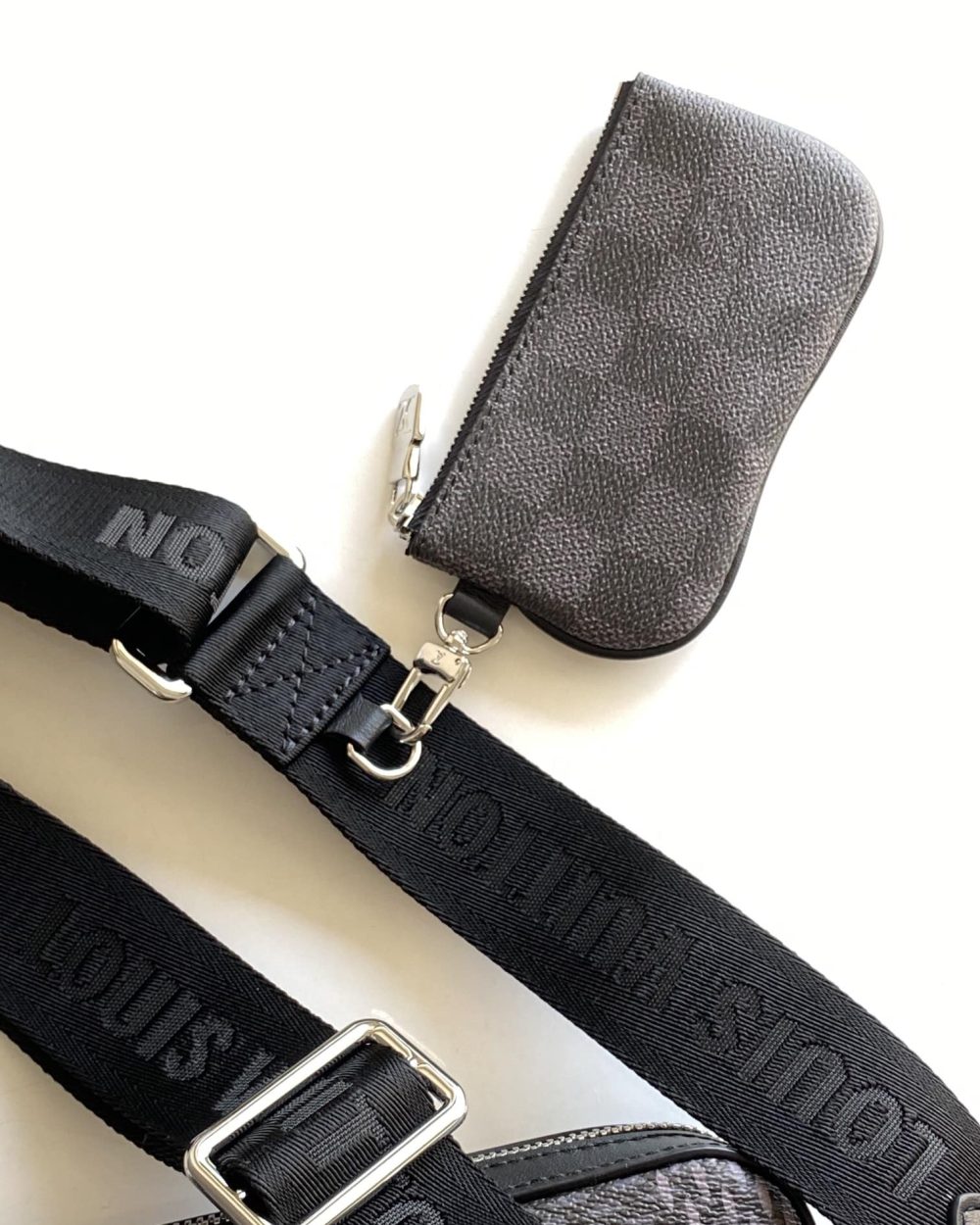 1:1 Replica Louis Vuitton LV Trio Messenger Damier Graphite Black Unique Bag For Men N50017 - 9.8in/25cm