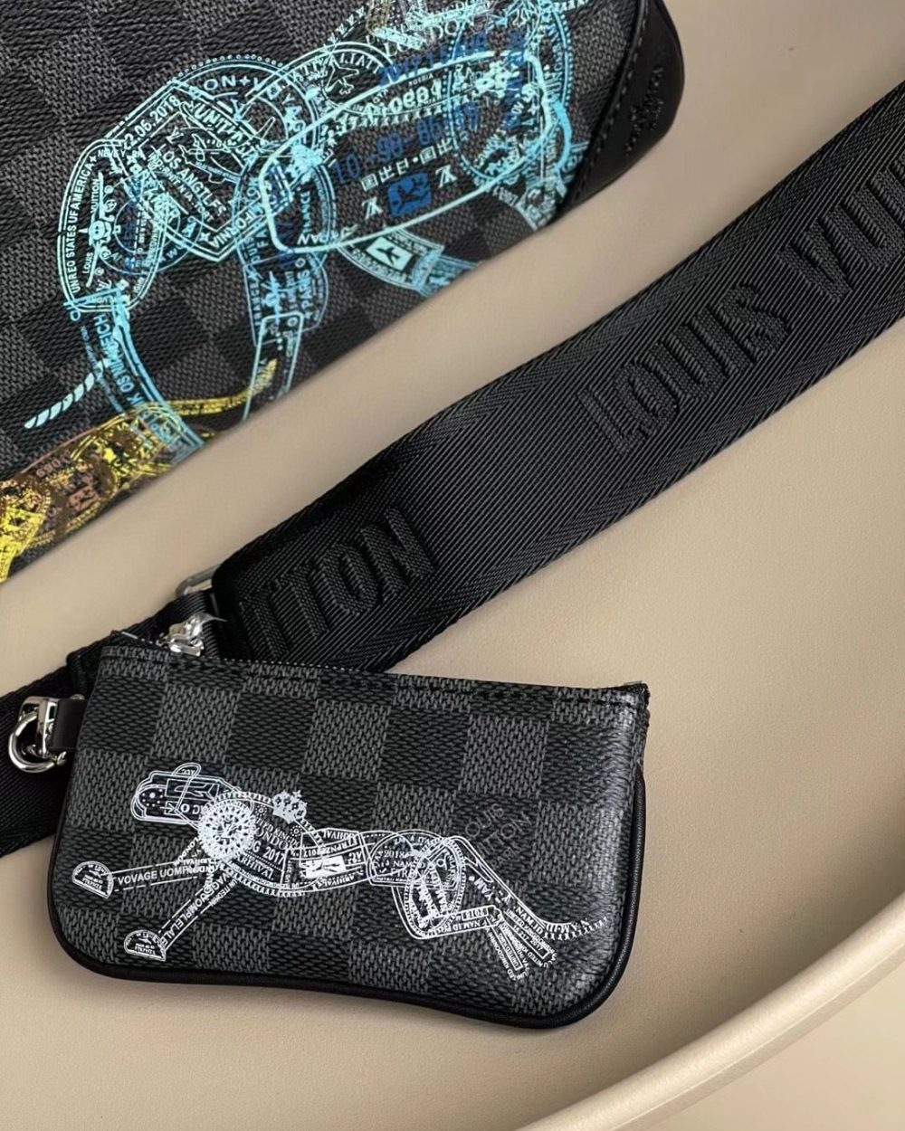 1:1 Replica Louis Vuitton LV Trio Messenger Damier Graphite Canvas Unique Bag For Men N58040 - 9.8in/25cm