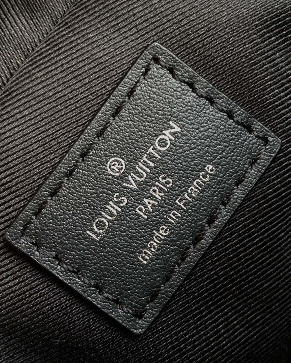 1:1 Replica Louis Vuitton LV Trio Messenger Damier Graphite Plaster Unique Bag For Men - 9.8in/25cm