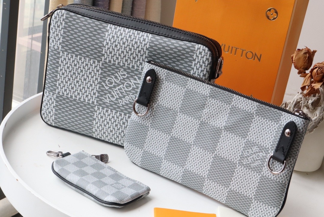 1:1 Replica Louis Vuitton LV Trio Messenger Monogram Eclipse Monogram/ Eclipse Reverse Unique Bag For Men M69443 - 9.8in/25cm - Image 6