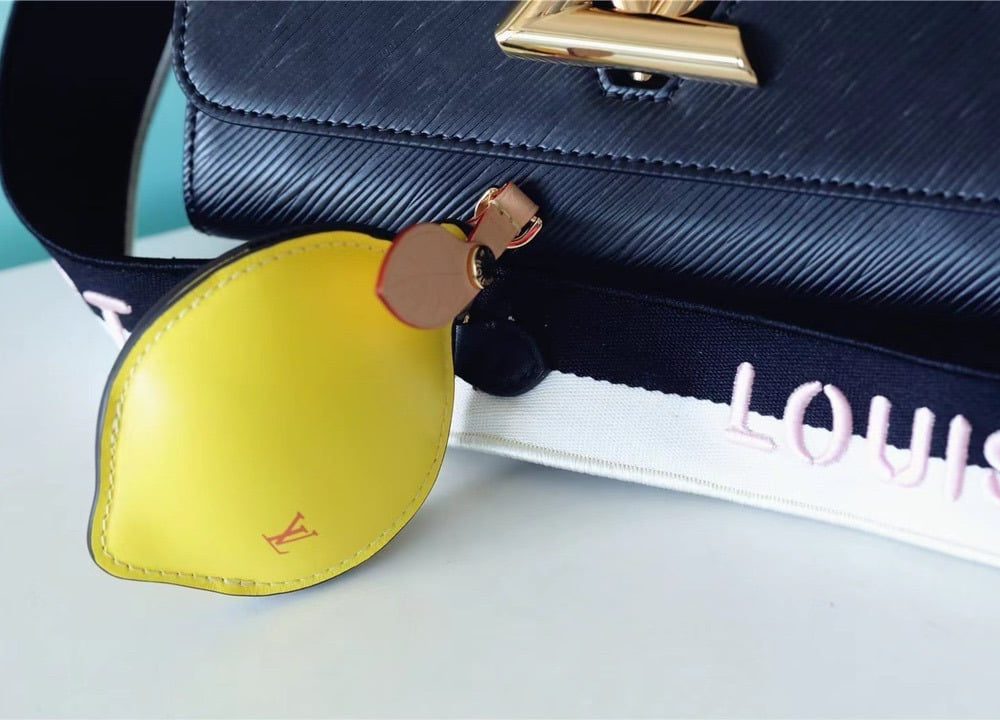 1:1 Replica Louis Vuitton LV Twist MM Epi Black Luxury Bag For Women M20680 - 7.5in/19cm