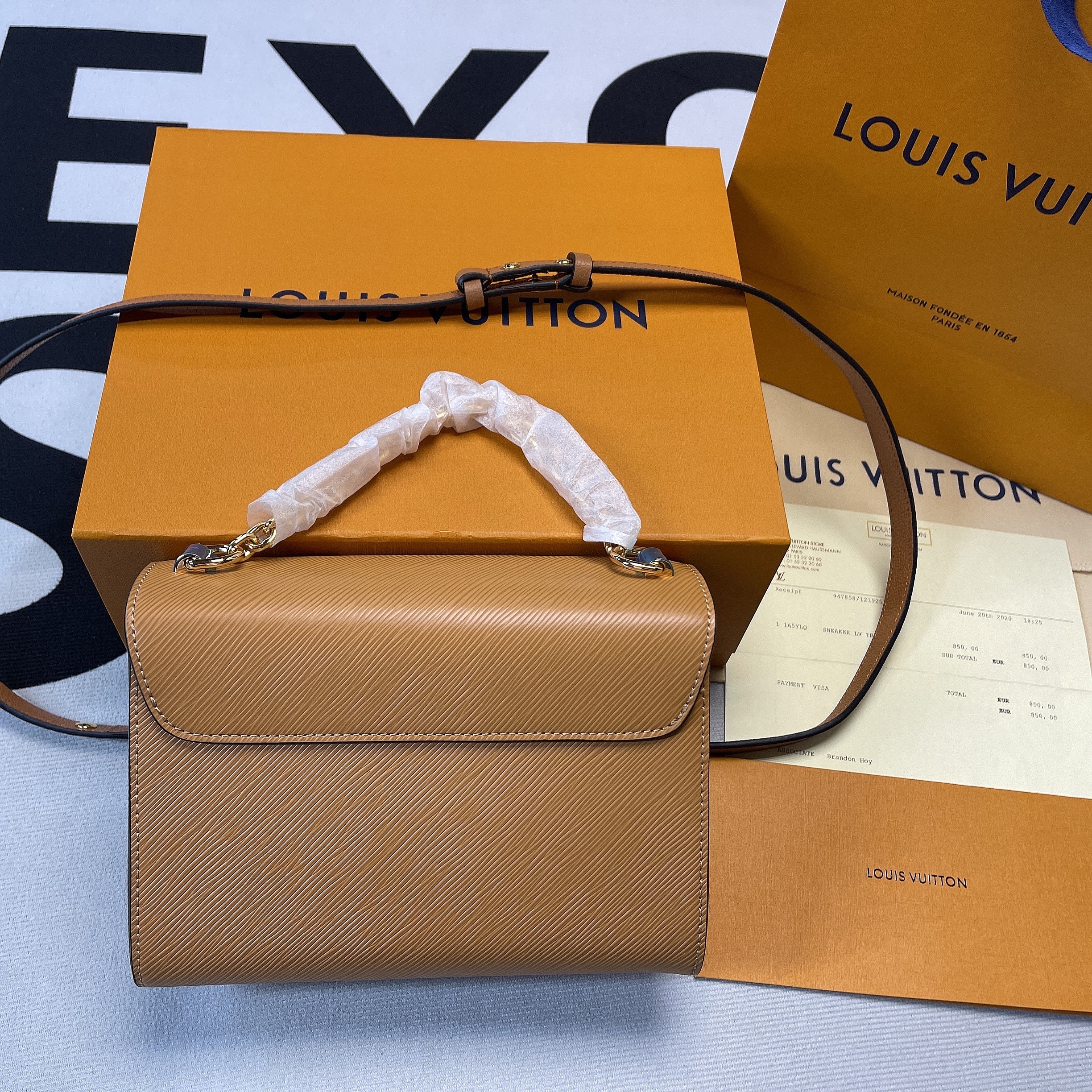 1:1 Replica Louis Vuitton LV Twist MM Epi Gold Miel Brown Luxury Bag For Women M59686 - 9.1in/23cm - Image 2