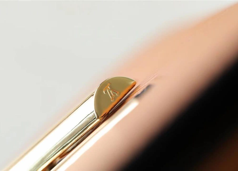 1:1 Replica Louis Vuitton LV Twist MM Epi Gold Miel Brown Luxury Bag For Women M59686 - 9.1in/23cm