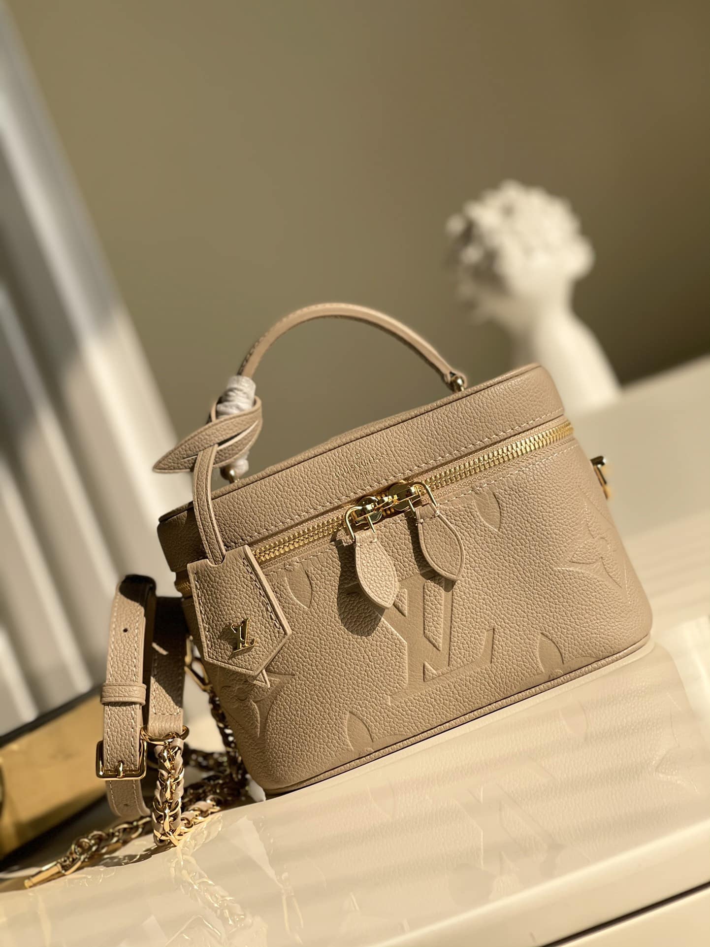 1:1 Replica Louis Vuitton LV Vanity PM Handbag Monogram Empreinte Tourterelle Beige Luxury Bag For Women M45608 - 7.5in/19cm - Image 2