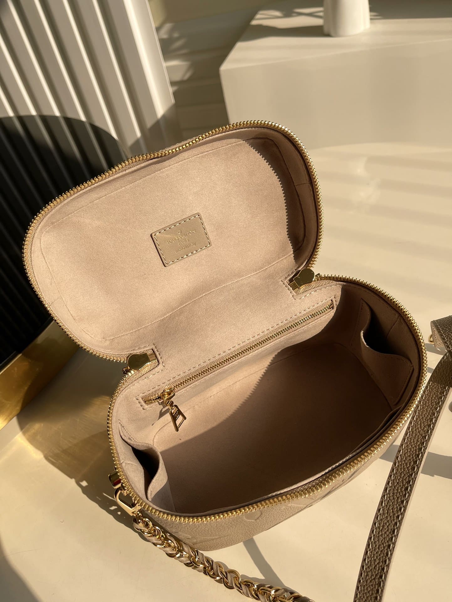 1:1 Replica Louis Vuitton LV Vanity PM Handbag Monogram Empreinte Tourterelle Beige Luxury Bag For Women M45608 - 7.5in/19cm - Image 3