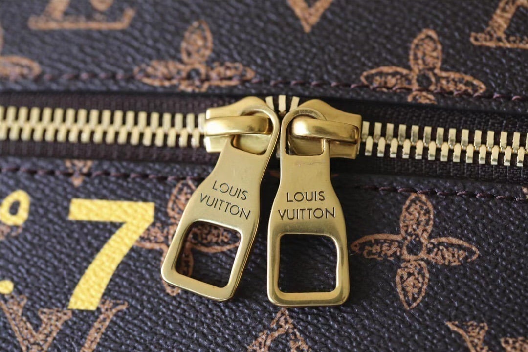 1:1 Replica Louis Vuitton LV Vertical Box Trunk Monogram Canvas Unique Bag For Men M59664 - 8.7in/22cm - Image 2