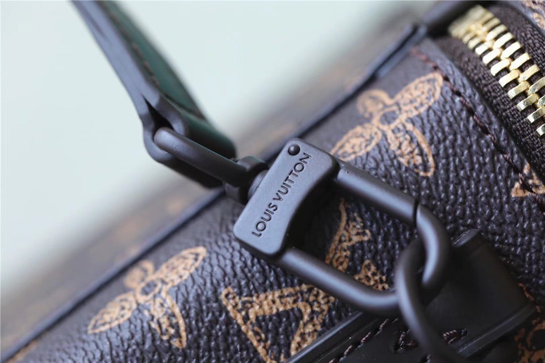 1:1 Replica Louis Vuitton LV Vertical Box Trunk Monogram Canvas Unique Bag For Men M59664 - 8.7in/22cm - Image 9