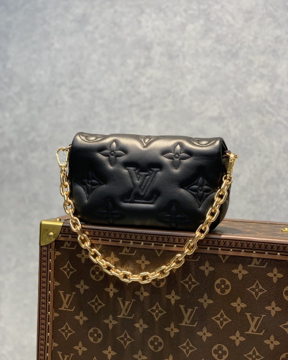 1:1 Replica Louis Vuitton LV Wallet on Strap Bubblegram Leather Black Exclusive Bag For Women M81398 - 7.9in/20cm