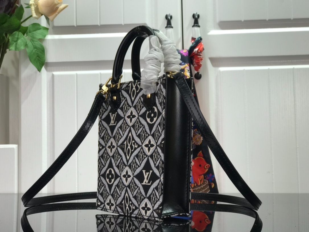 1:1 Replica Louis Vuitton LV Since 1854 Petit Sac Plat Red/Blue/Black Luxury Bag For Women - 17 cm/6.6 in - Image 17