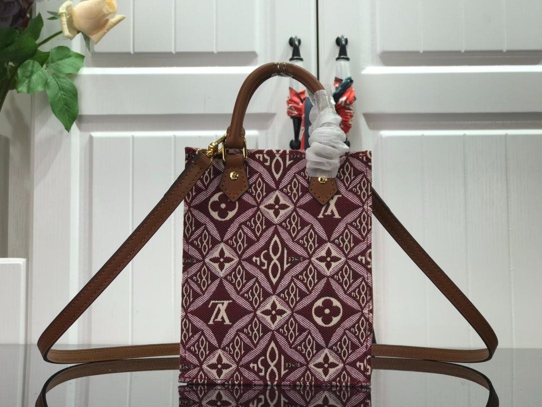 1:1 Replica Louis Vuitton LV Since 1854 Petit Sac Plat Red/Blue/Black Luxury Bag For Women - 17 cm/6.6 in - Image 11