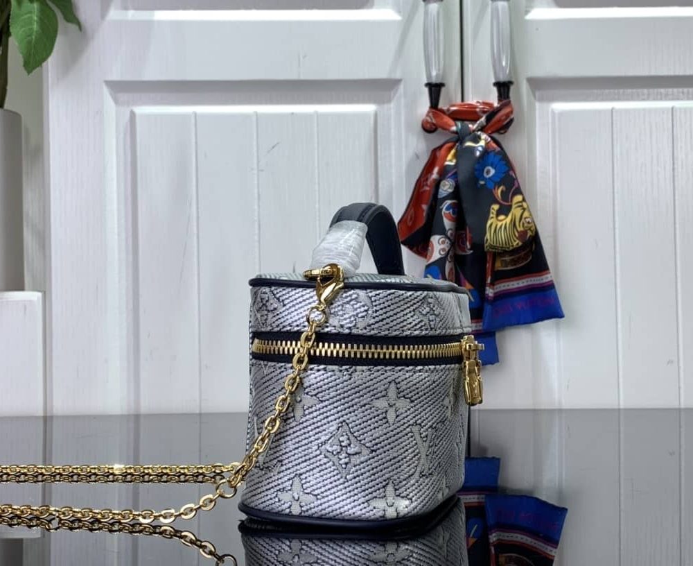 1:1 Replica Louis Vuitton LV Micro Vanity Bag Gold/ Sliver Unique Bag For Women M22920 M82467 - 11cm/ 4.3in