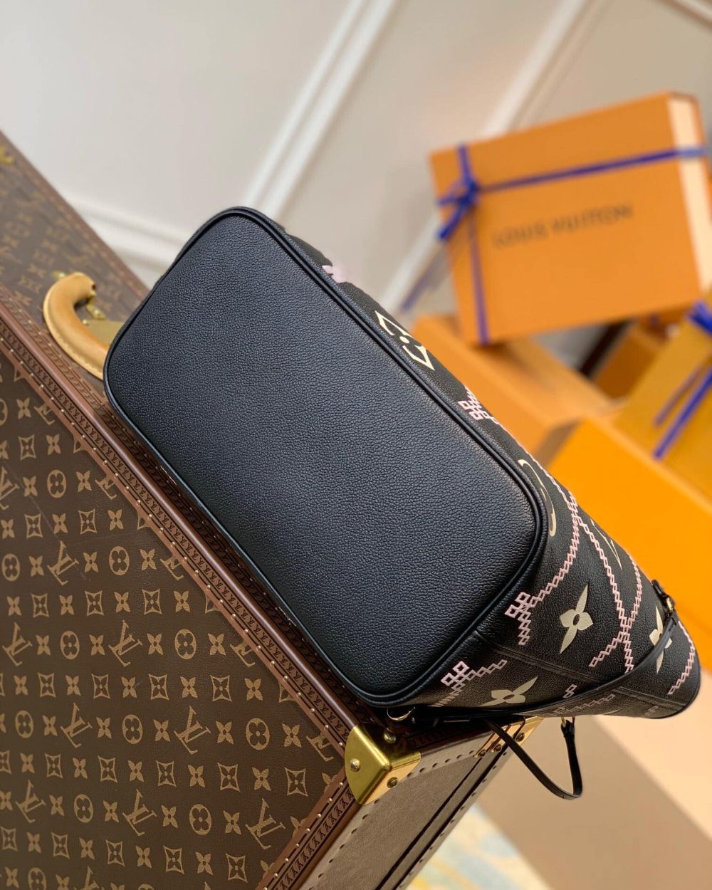 1:1 Replica Louis Vuitton LV Neverfull MM Monogram Empreinte Black Luxury Bag For Women M46040 - 12.2in/31cm
