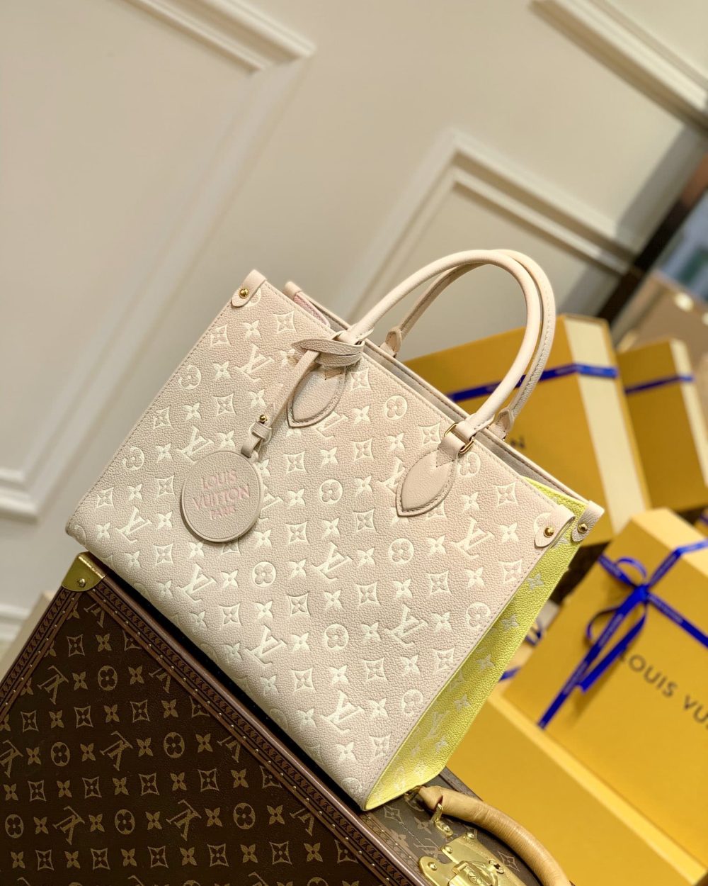 onthego-mm-monogram-empreinte-m46128