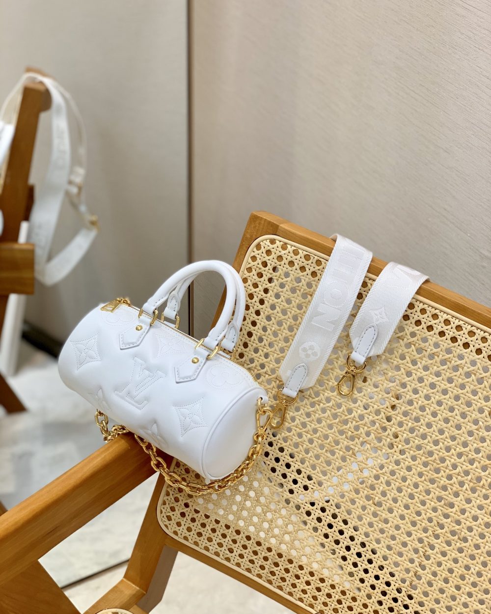 1:1 Replica Louis Vuitton LV Papillon BB Bubblegram Leather Luxury Bag For Women M59827 - 20cm