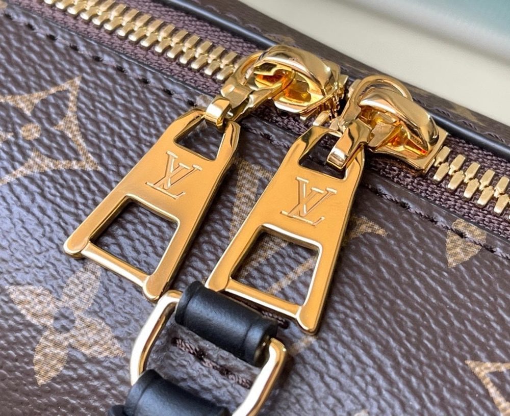 1:1 Replica Louis Vuitton LV Petite Malle Souple Monogram Canvas Luxury Bag For Women M45571 - 7.9in/20cm