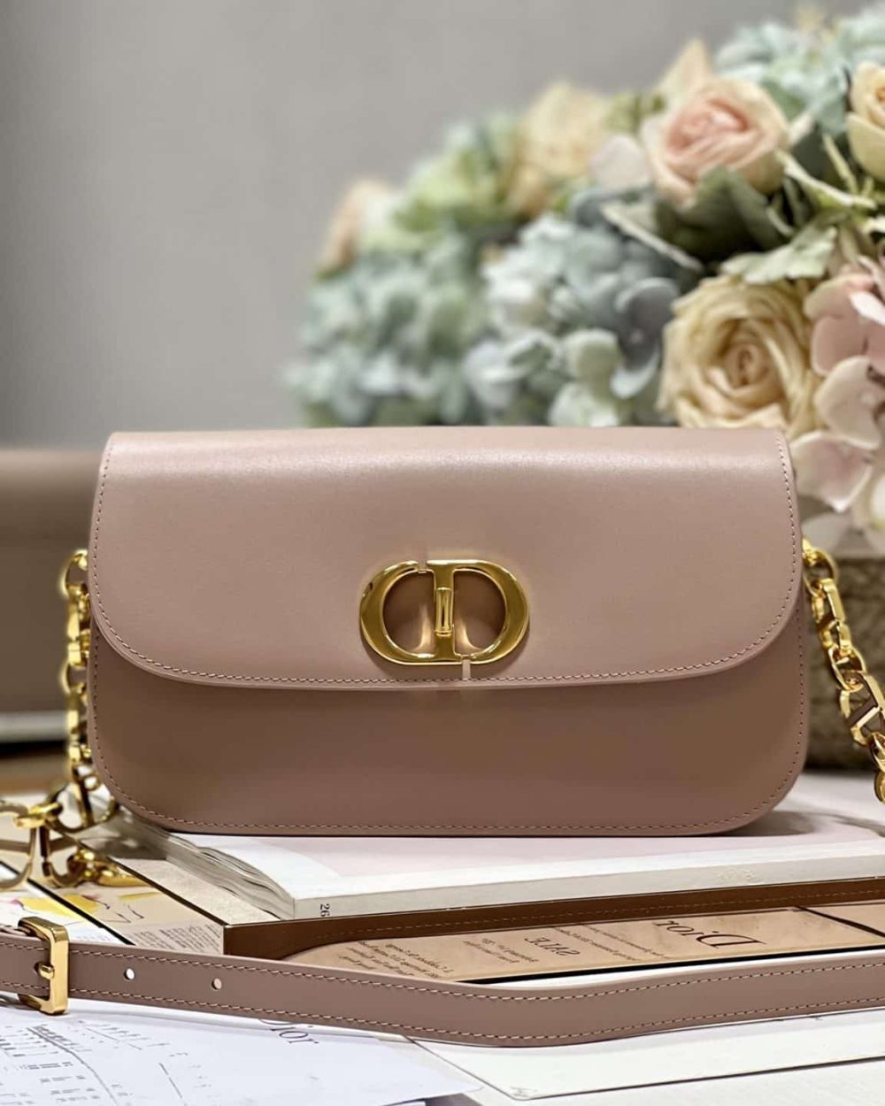 1:1 Replica 30 Montaigne Avenue Bag Black/White/Blue/Beige/Light Pink For Women 9 in/ 22.5cm M9260UMOA_M900