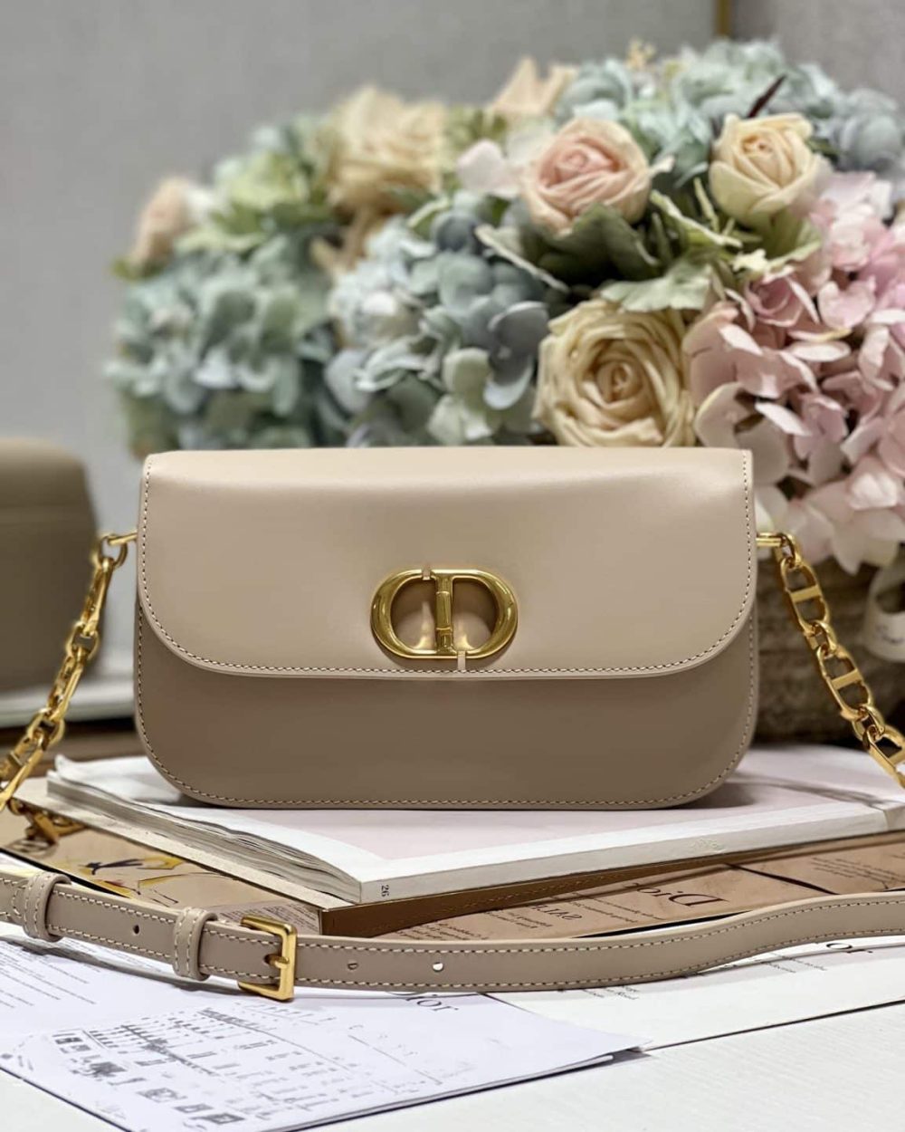 1:1 Replica 30 Montaigne Avenue Bag Black/White/Blue/Beige/Light Pink For Women 9 in/ 22.5cm M9260UMOA_M900