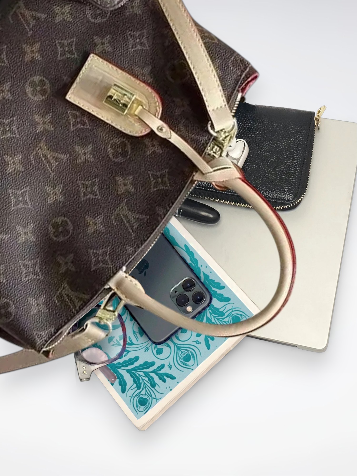 DBS-LC456 - Petit Palais Handbag Deal - Image 2