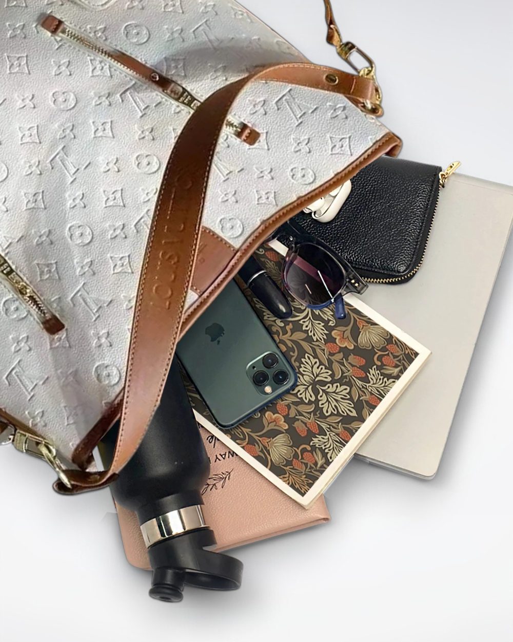 DBS-LC474 - Delightful MM Handbag Deal