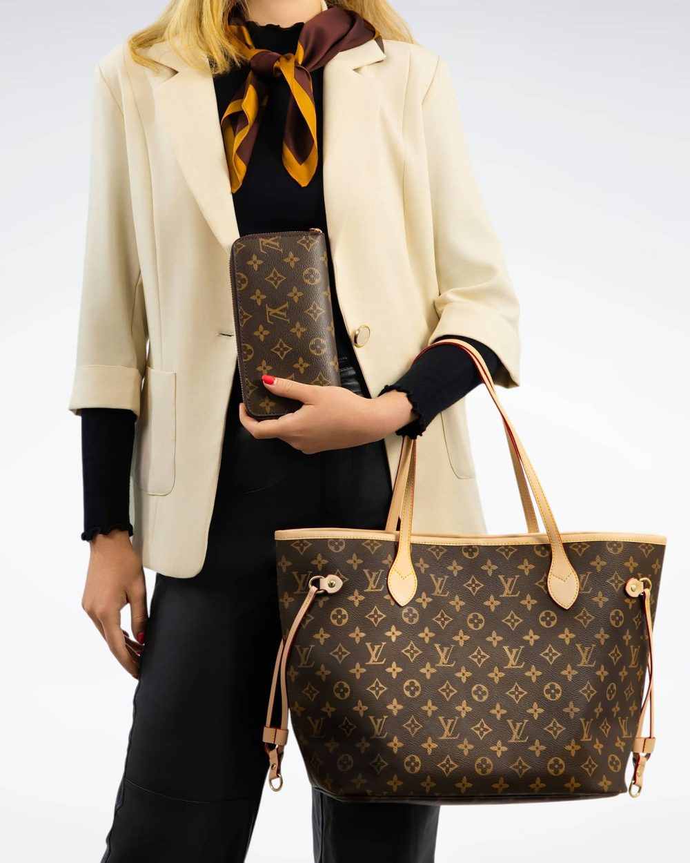 DBS-LC350 - Neverfull MM Handbag Deal